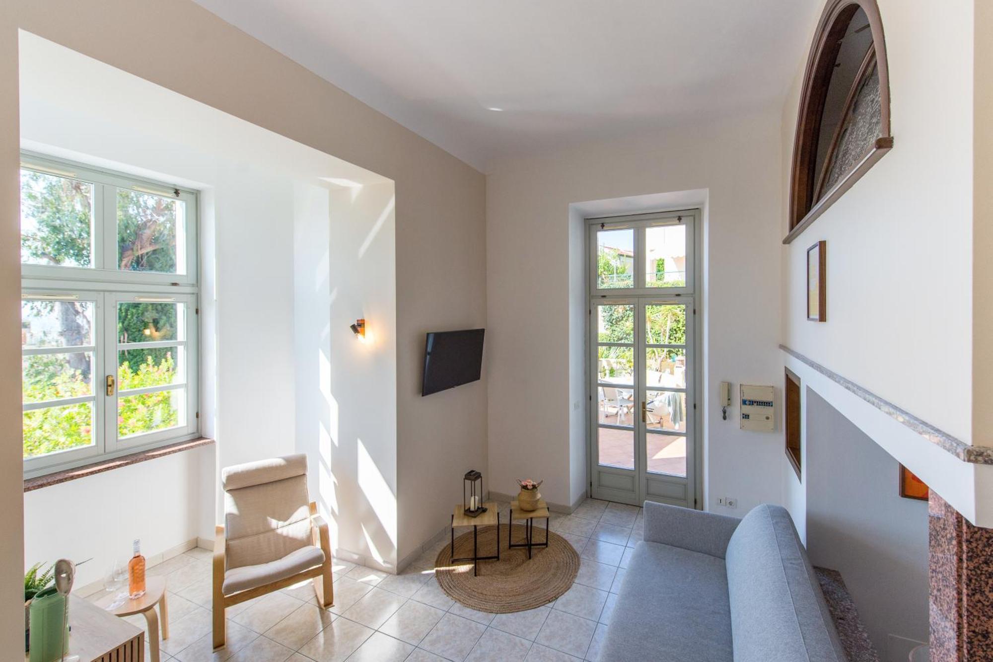 Oliviers -agreable 2 Pieces Dans Maison Bourgeoise