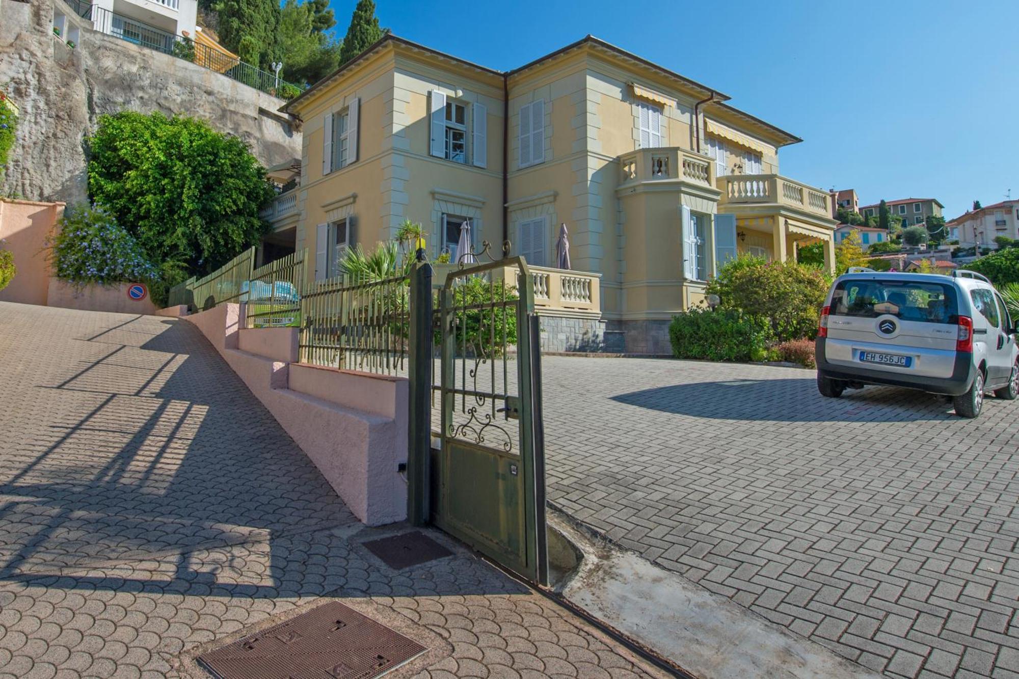 Oliviers -agreable 2 Pieces Dans Maison Bourgeoise Apartment Menton