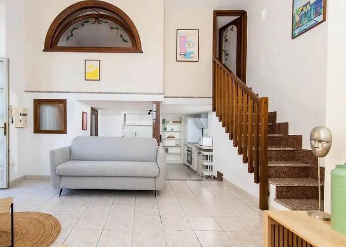 Oliviers -Agreable 2 Pieces Dans Maison Bourgeoise