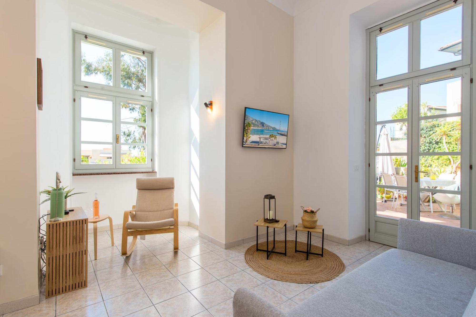 Oliviers -agreable 2 Pieces Dans Maison Bourgeoise * Menton