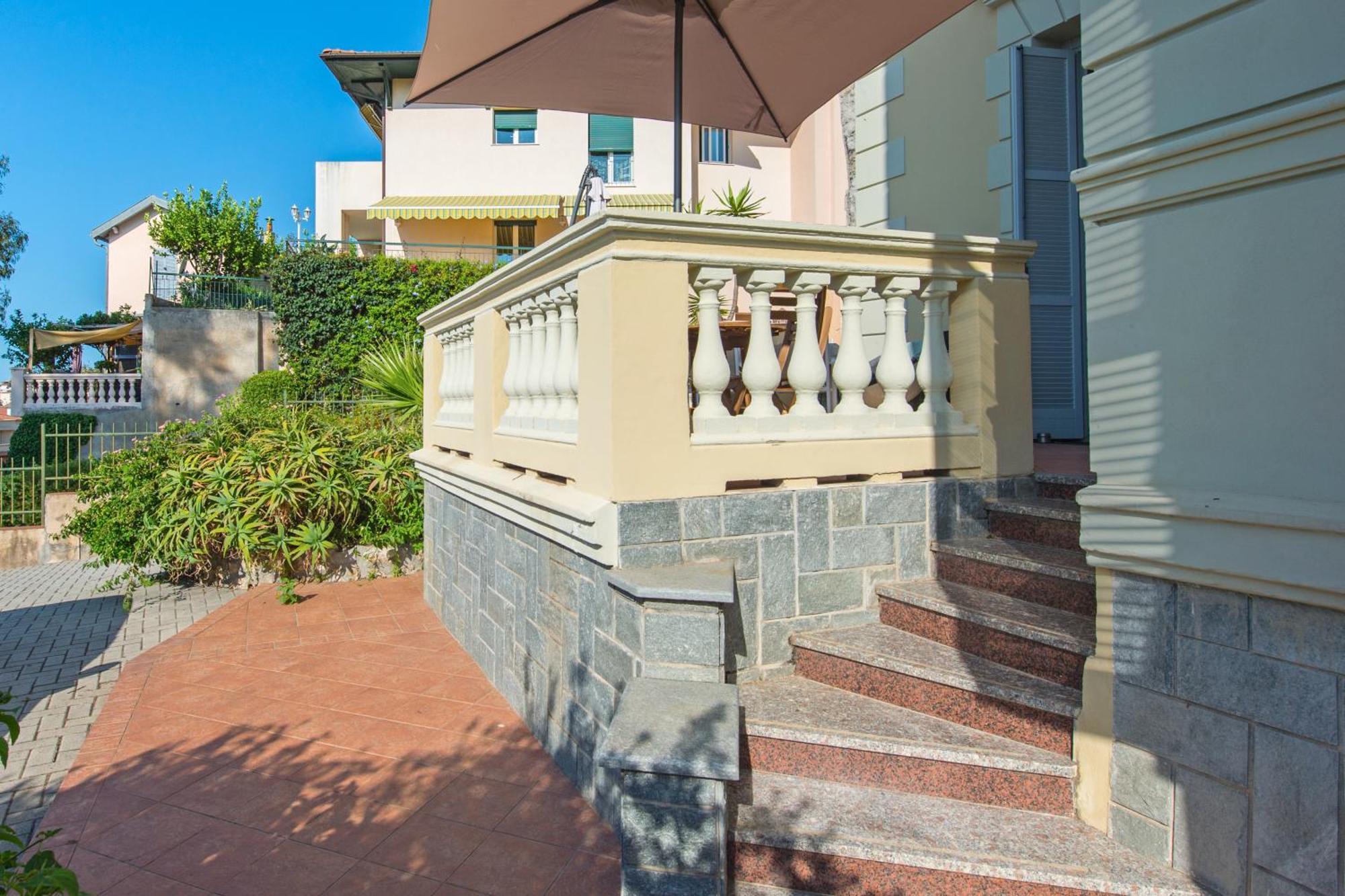 Oliviers -agreable 2 Pieces Dans Maison Bourgeoise