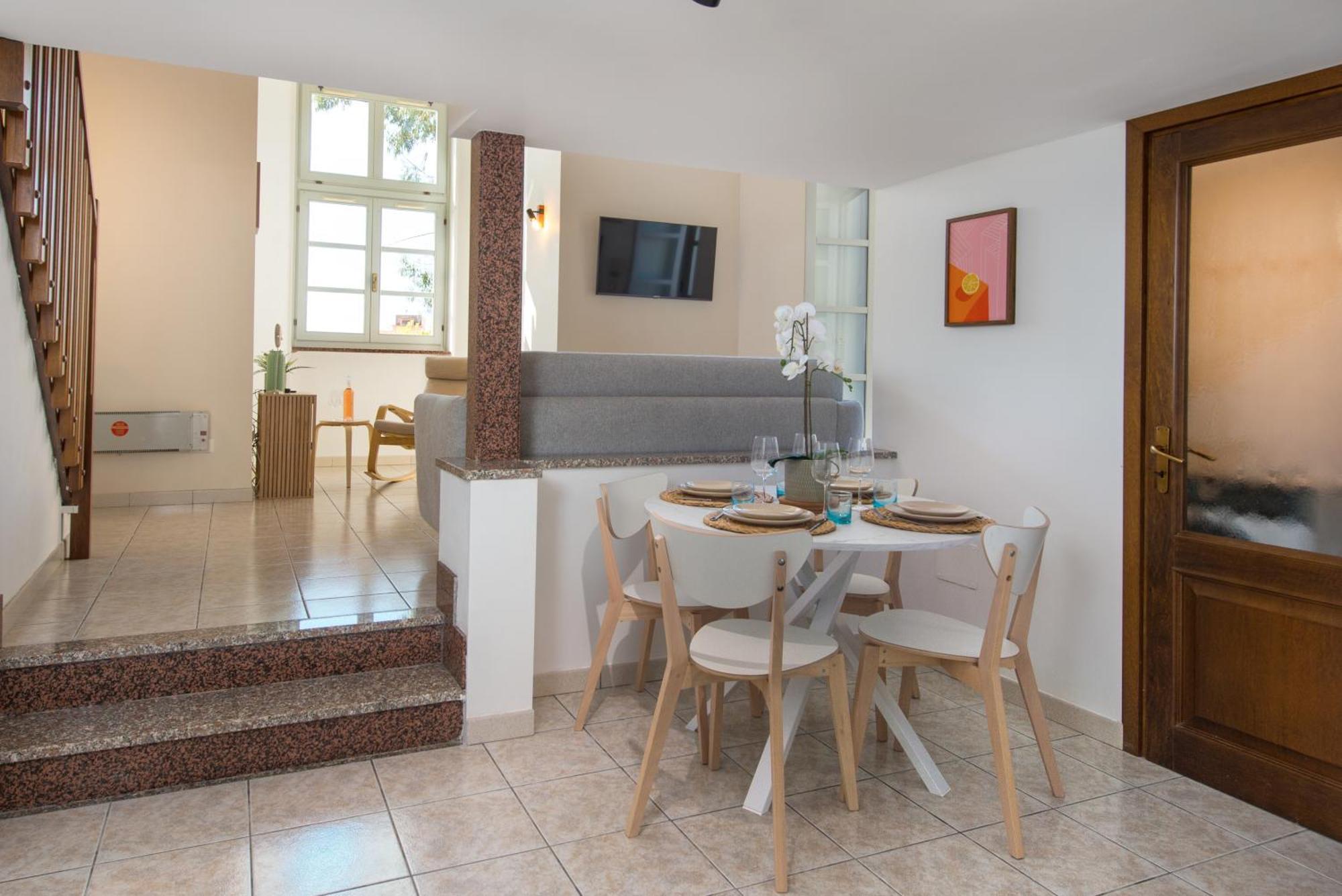Oliviers -agreable 2 Pieces Dans Maison Bourgeoise * Menton